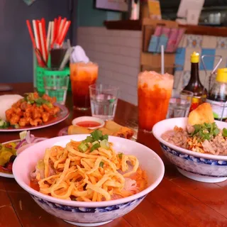 Tom Yum noodle soup*