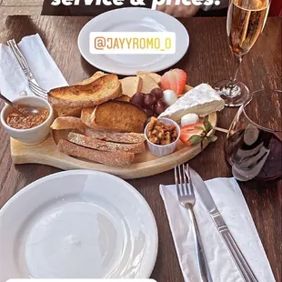 Three Cheese Plate Mont Marcal , Brut Cava Reserva , Spain , 2010