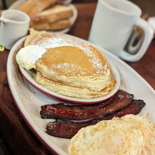 Breakfast Nook with side of toast added