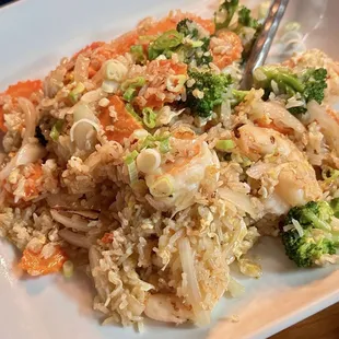 Shrimp Thai Fried Rice DELICIOUS - August 10, 2024