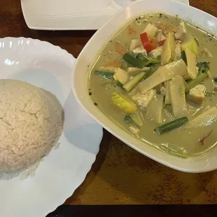 Vegan Green Curry with tofu