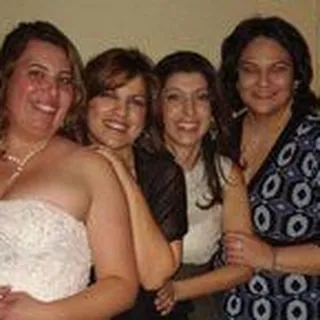 Sandra R.