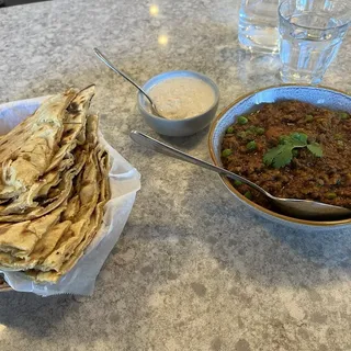 Raita (Yogurt Sauce)