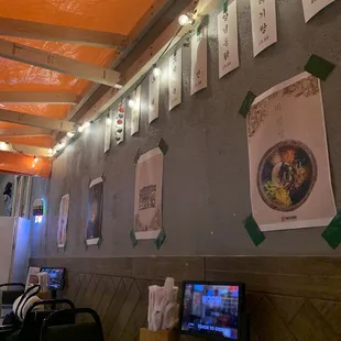 Inside - very reminiscent of a Korean "pocha"