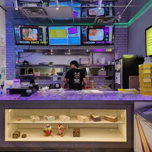 Noori Chicken/Pocha Counter || IG: @misspiggyeats