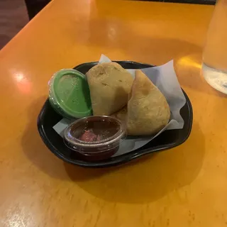 Veggie Samosa (V)