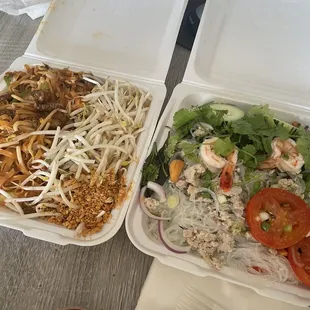 Got pad thai with beef and Yum Woon Sen Specialty.