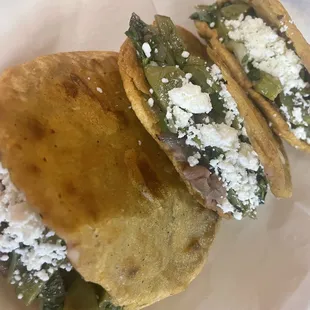 Gorditas de nopalitos