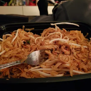 a plate of noodles