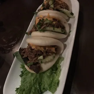 Thai Pulled Pork Buns