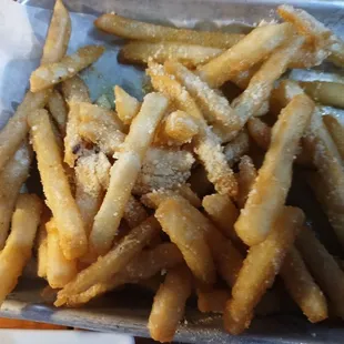 Truffle fires with cheese .