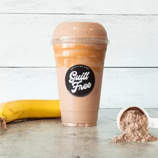 Chunky monkey shake
280 calories
30g carbs
20g protein
9g fat
15g sugar