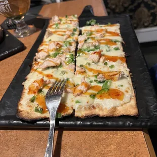 Jalapeño popper flatbread