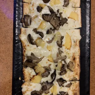 Wild mushroom flatbread