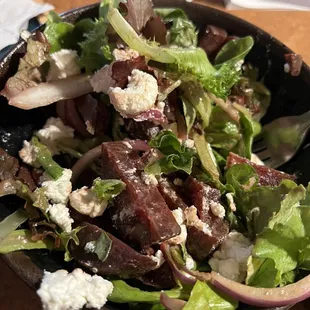 House, salad with beets and goat cheese