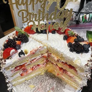 Just to show the layers and delicious fillings