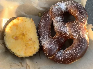 Strudelteig Food Truck Bakery