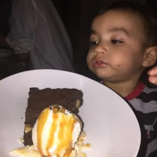 Chocolate Macadamia Nut Brownie (OL)