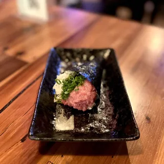 Toro Green Onion Hand Roll