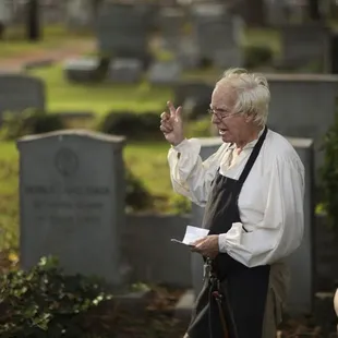Halloween tour lead by historian Robert Hitchings | Photo: L. Todd Spencer
