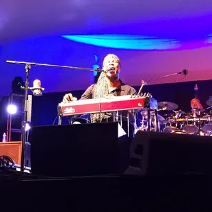 Robert Randolph and The Family Band