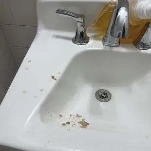 Filthy, unsanitary bathroom!