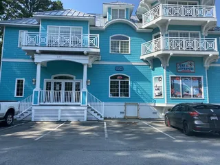 Surf and Adventure Co