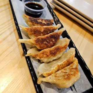 Gyoza