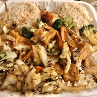 Tofu stir fry with brown rice