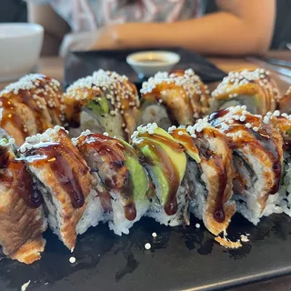 Twisted Dragon Signature Roll