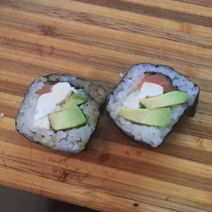 Closer view of the non tuna in my Philadelphia could almost call it a Cali roll..