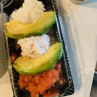 RR16. Spicy Ahi Tower Roll