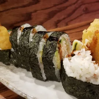 TR9. Shrimp Tempura Roll
