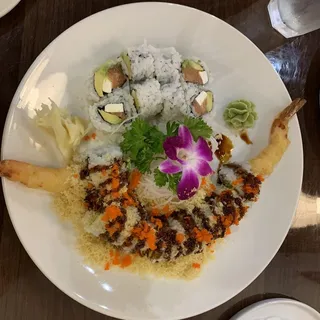 TR18. Salmon Cream Cheese Roll