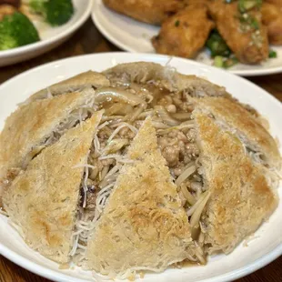 530. House Special Pan Fried Noodles. Photo by @martiwantsmore