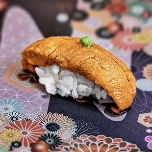 Uni Nigiri