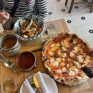 Pizza Napoletana