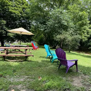 Seating out back by the creek. Shady and relaxing.