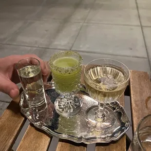 oysters and mussels, drink