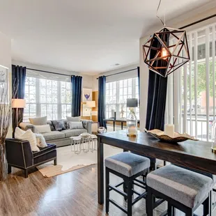 Floor to Ceiling Windows