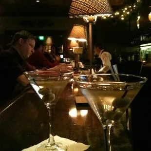 Quick holiday cocktails with my sister.  Feliz Navidad!