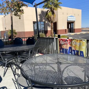 Sunny side patio - dog friendly