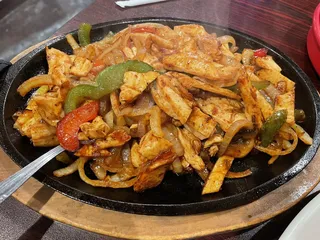 Los Agaves Bar And Grill