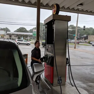 Full service gas. WE pump it for you!