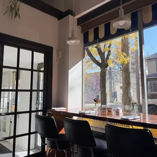 Window bar