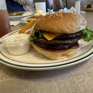 Double Cheeseburger