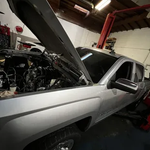 Replace motor in Chevy Silverado