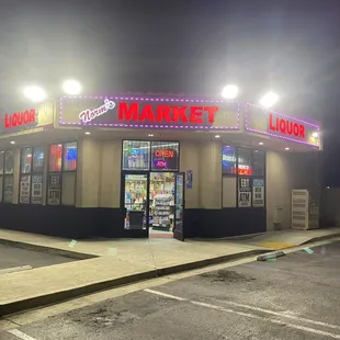 the outside of a liquor store
