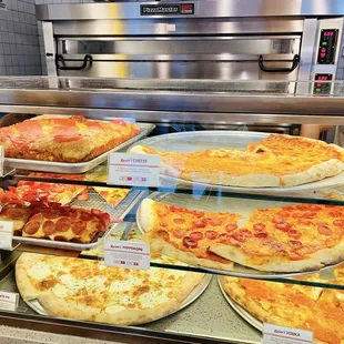 The classic slice was pretty good although too small of a slice