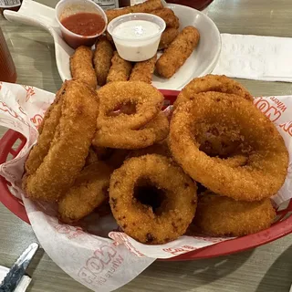 BASKET OF ONION RINGS